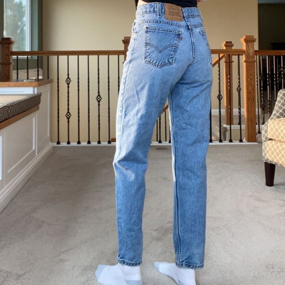 Authentic Vintage High Rise Levi’s 550s